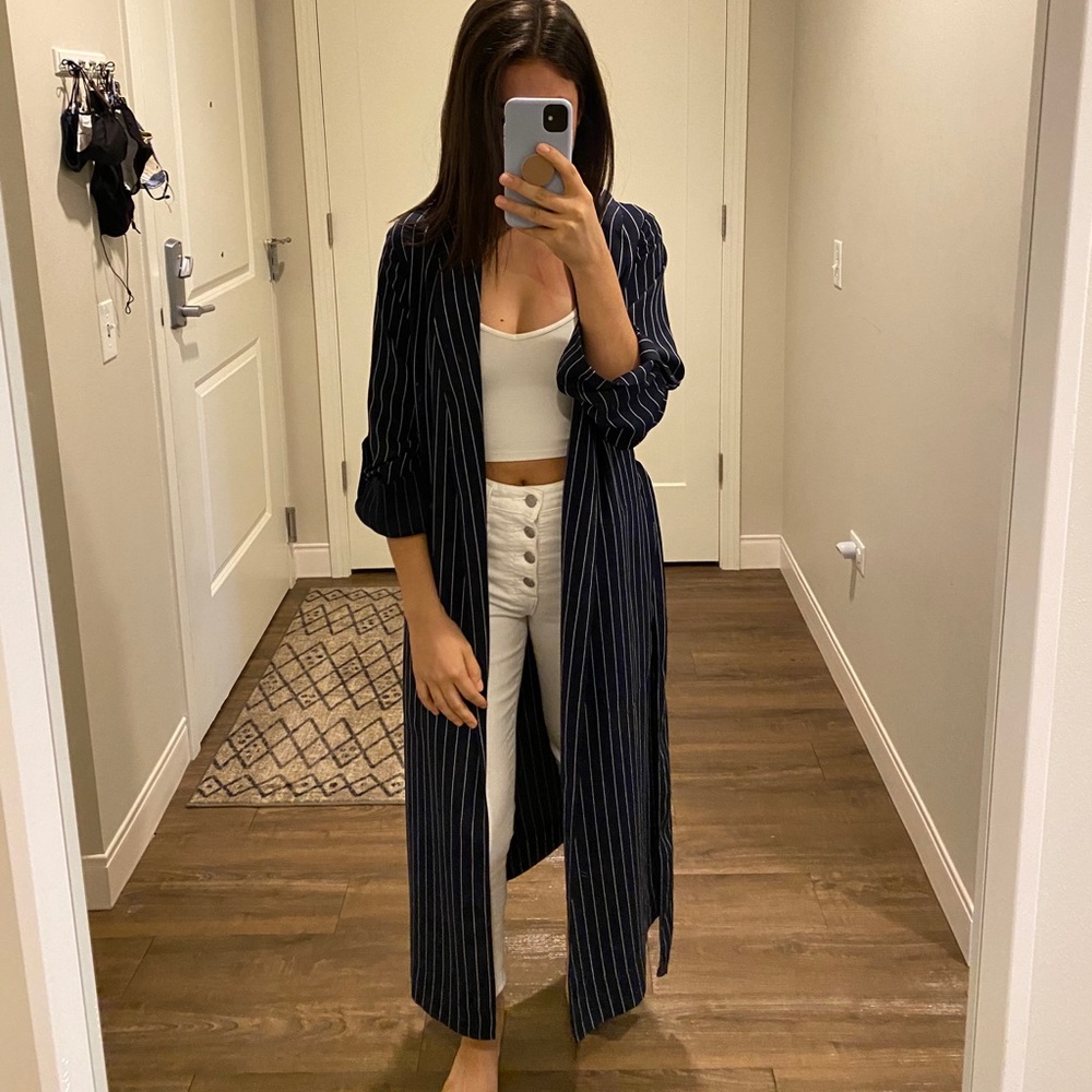 Aritzia Babaton Kahlo Robe